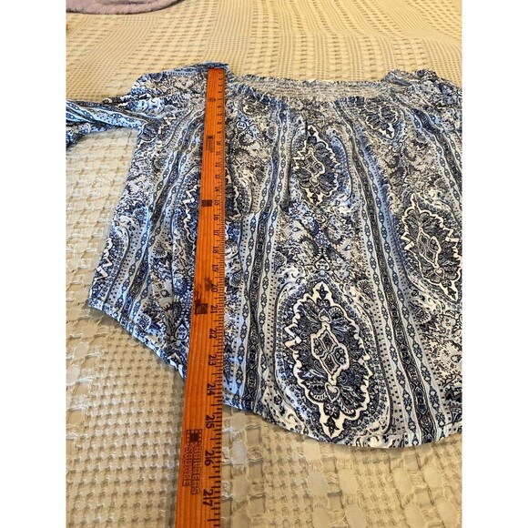 Off (or On!) Shoulder Blouse Size Large Blue Paisley Print  Boho Peasant Top - Picture 9 of 10